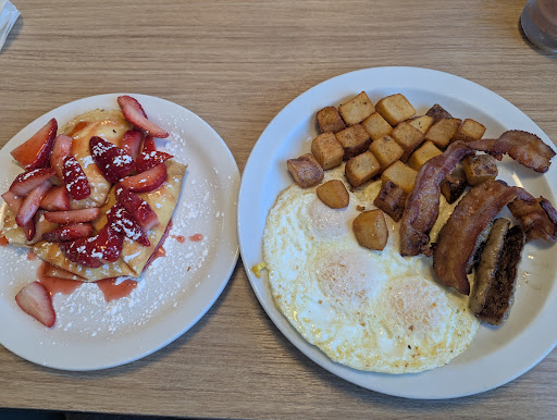 Photo of Denny's Restaurant - 664 Oliver St, Williams Lake, BC V2G 1M6